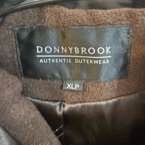 Donnybrook woman’s long brown winter coat size XLP - Picture 2 of 7